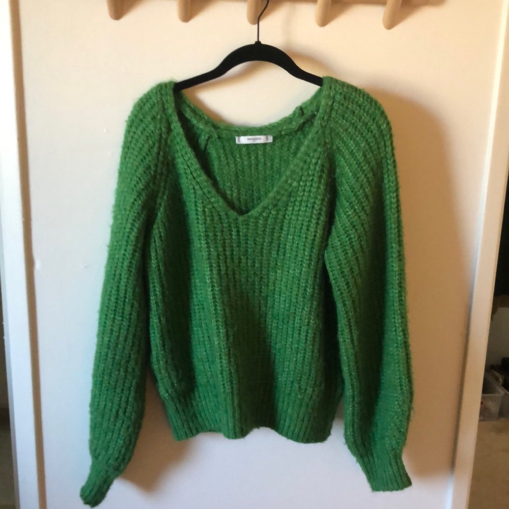 Mango 🥭 sweater !